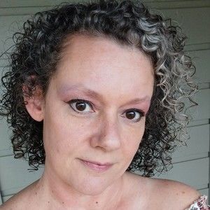 Meet your Posher, Posh